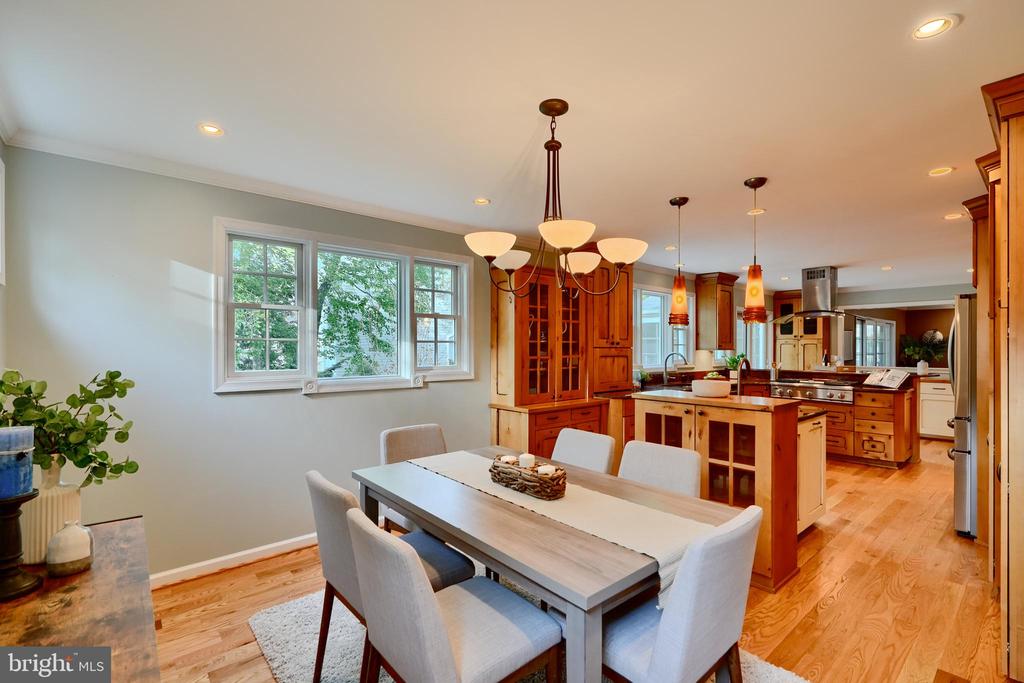 238 OAK COURT