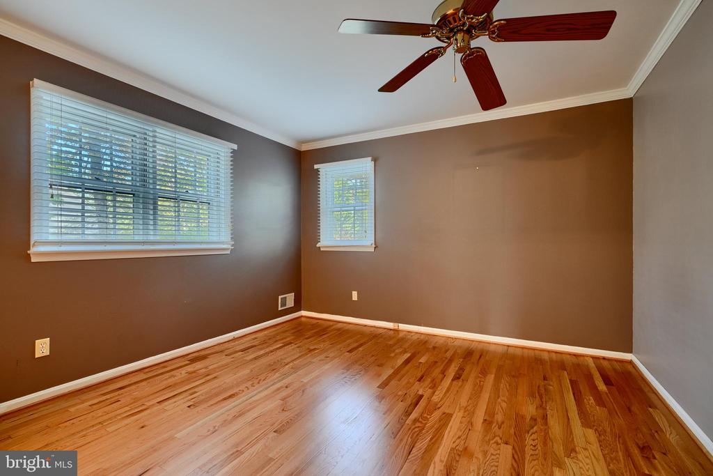 238 OAK COURT