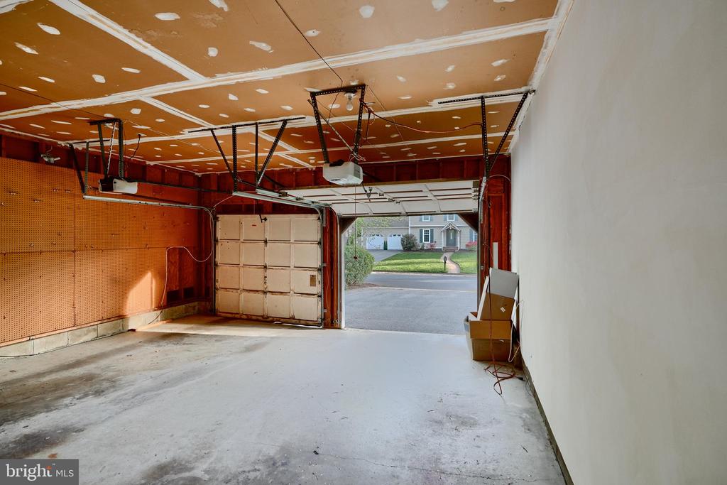 238 OAK COURT