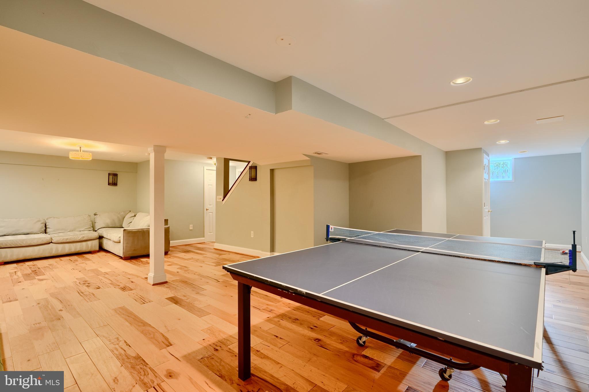 238 OAK COURT