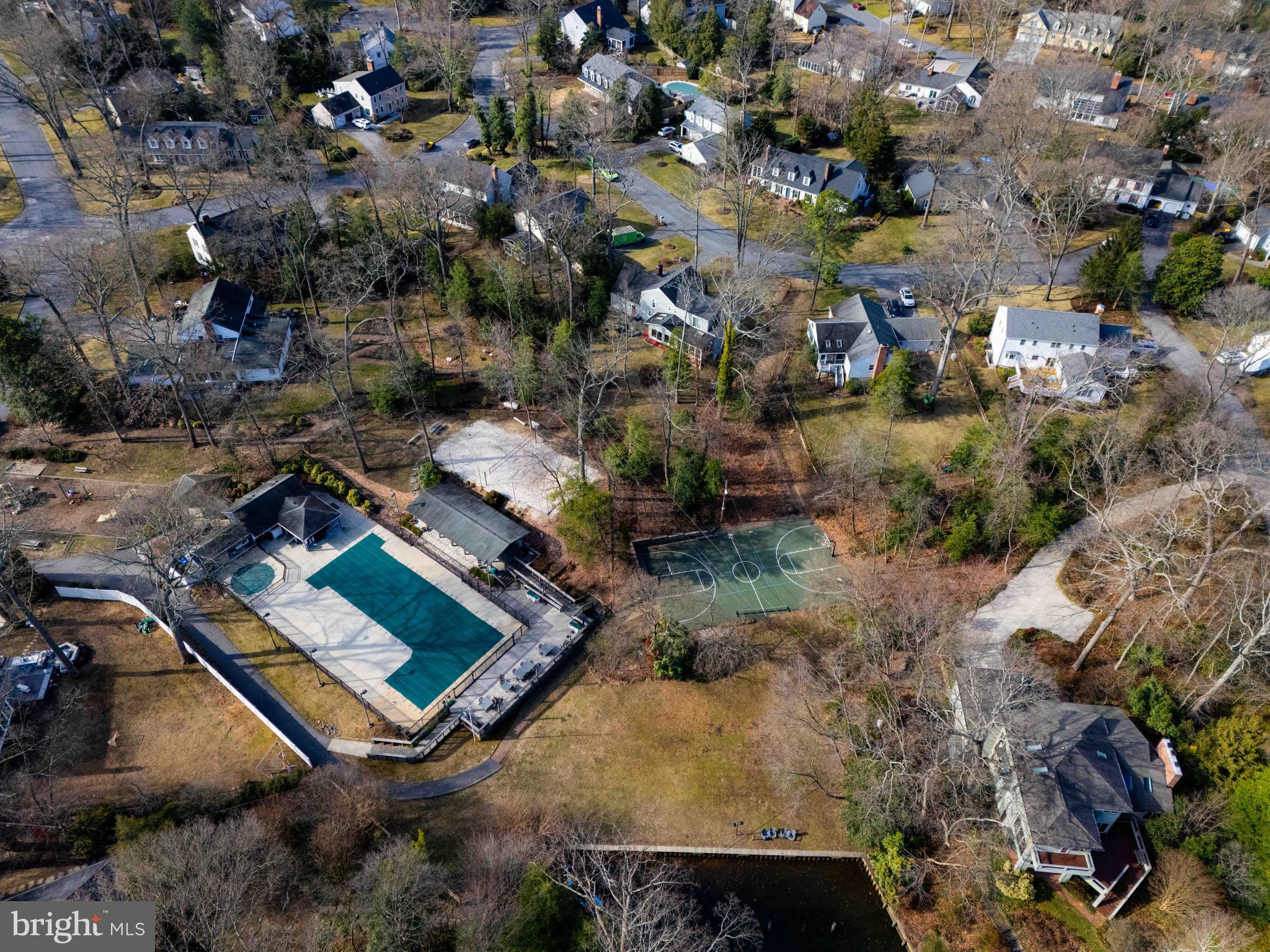 238 OAK COURT