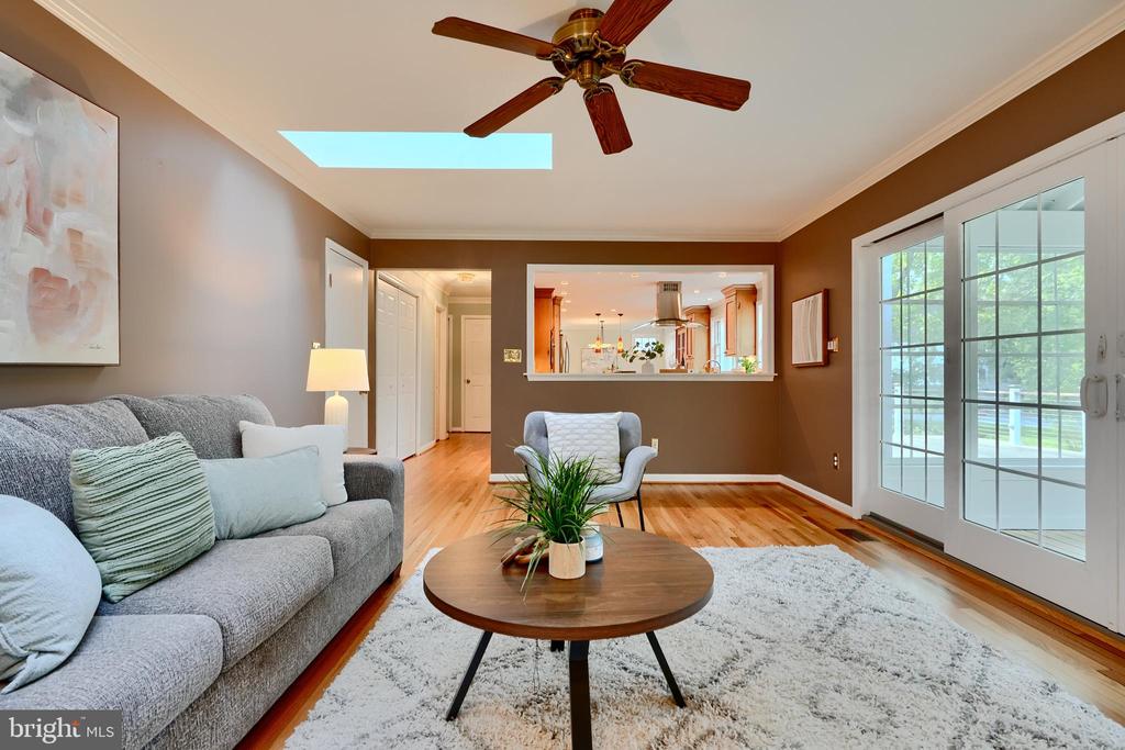 238 OAK COURT