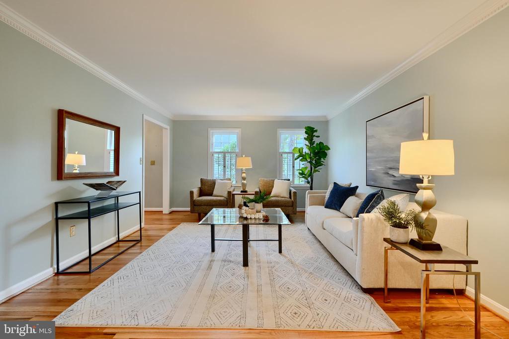 238 OAK COURT