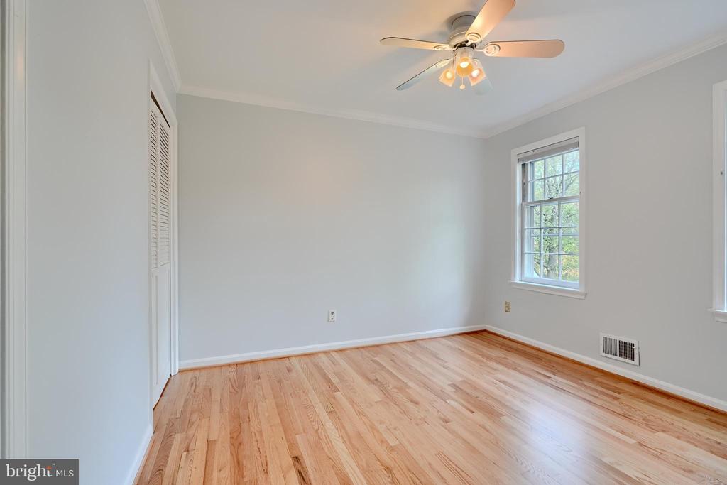 238 OAK COURT
