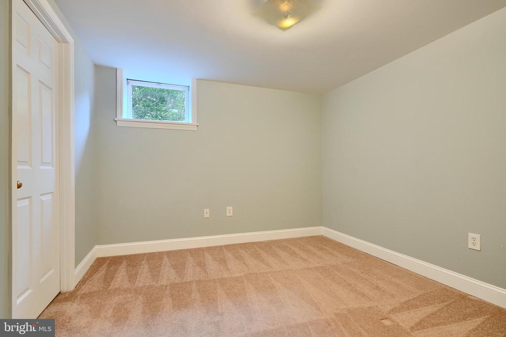 238 OAK COURT