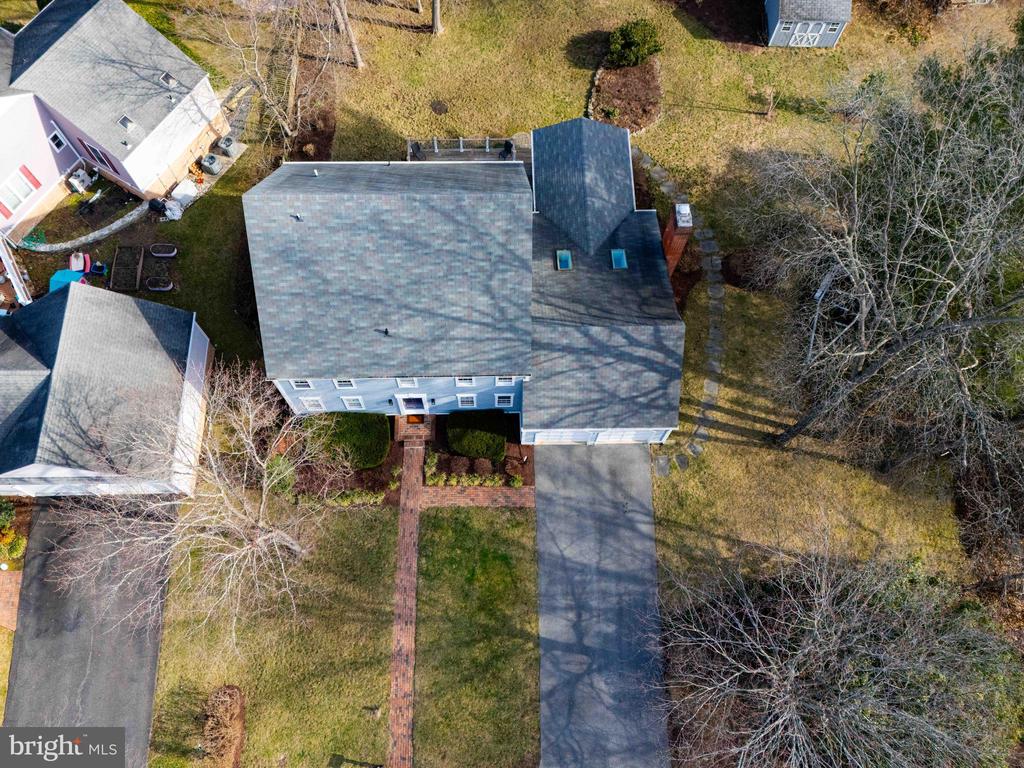 238 OAK COURT