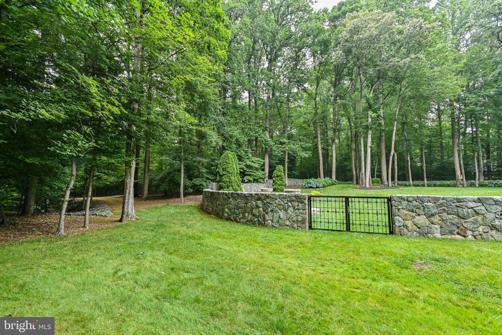 2030 HUNTWOOD DRIVE