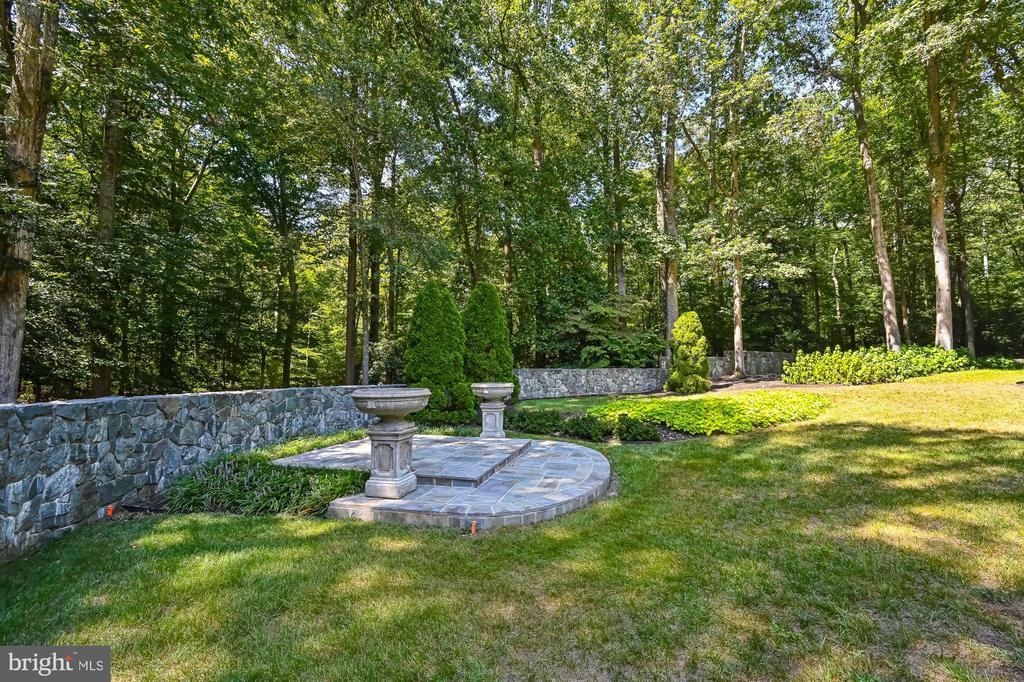2030 HUNTWOOD DRIVE