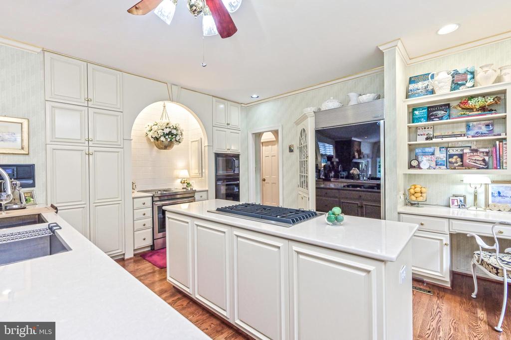 2030 HUNTWOOD DRIVE