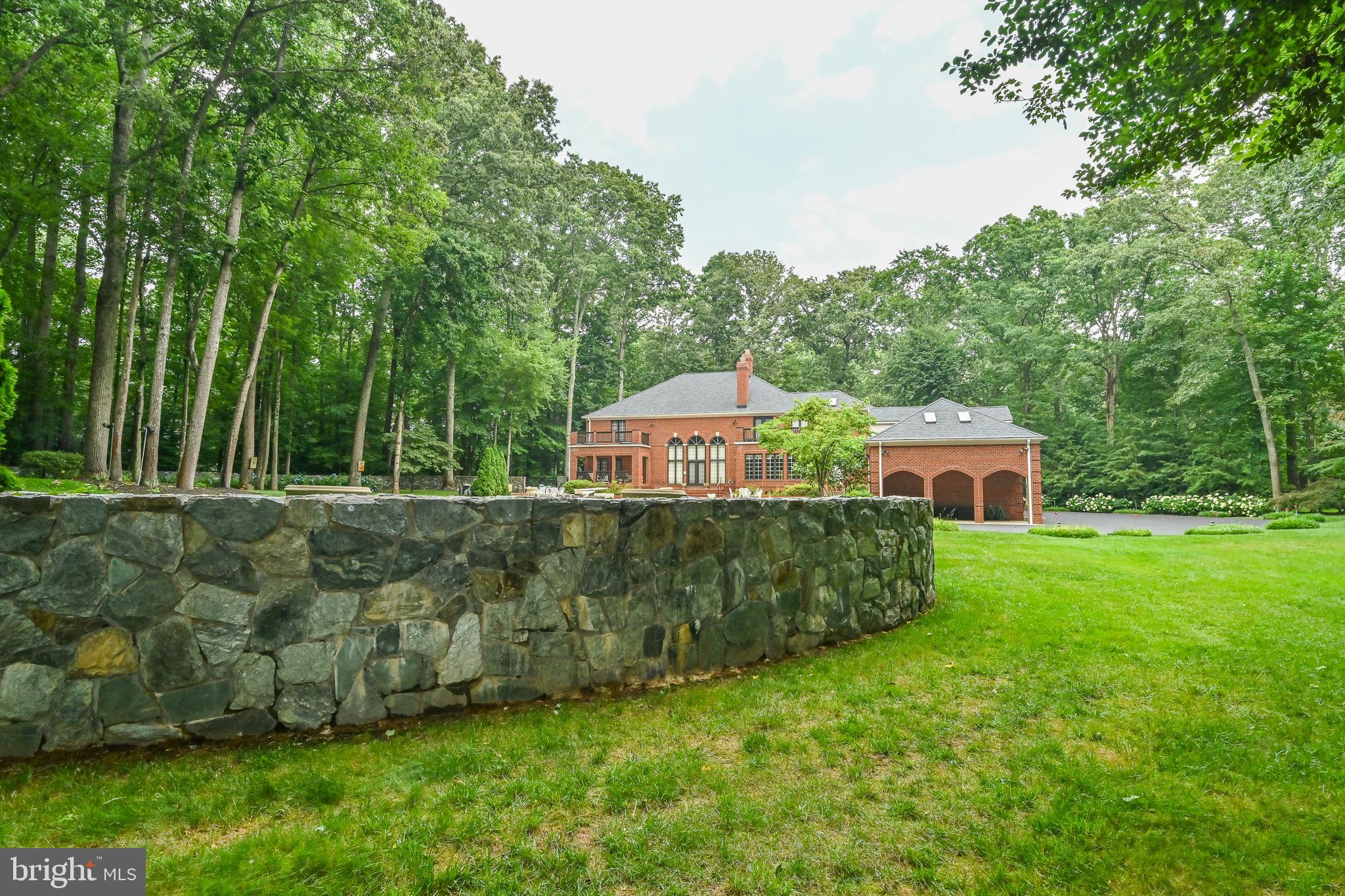 2030 HUNTWOOD DRIVE