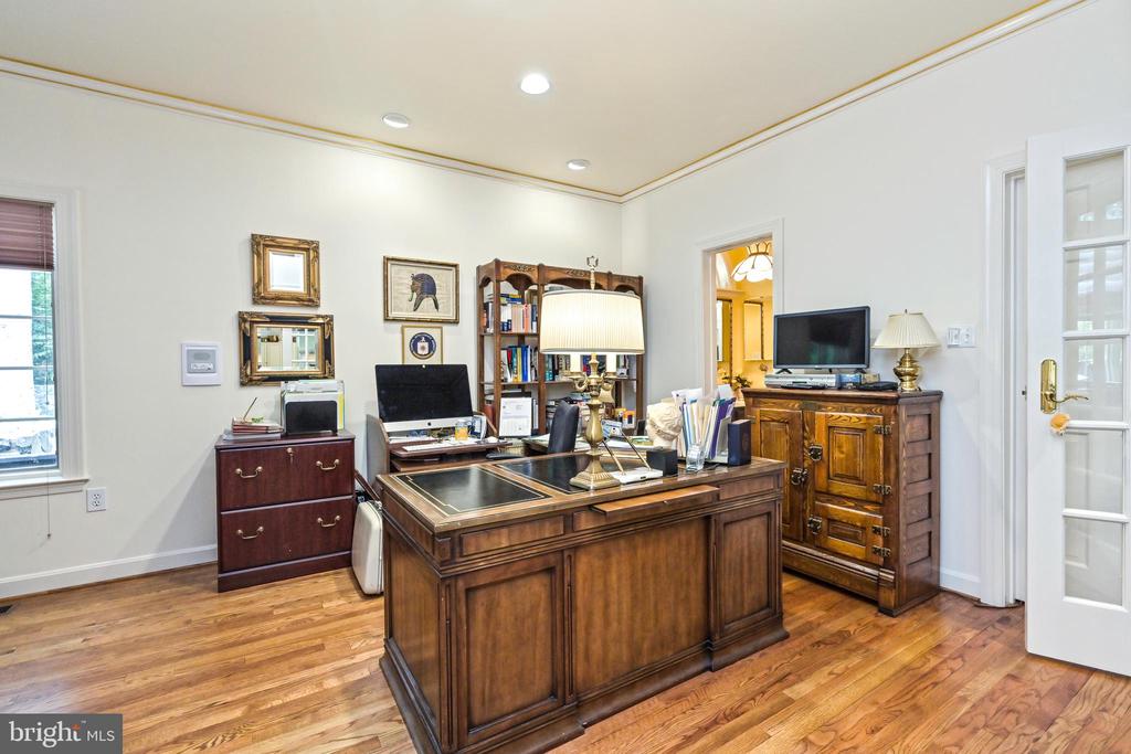2030 HUNTWOOD DRIVE