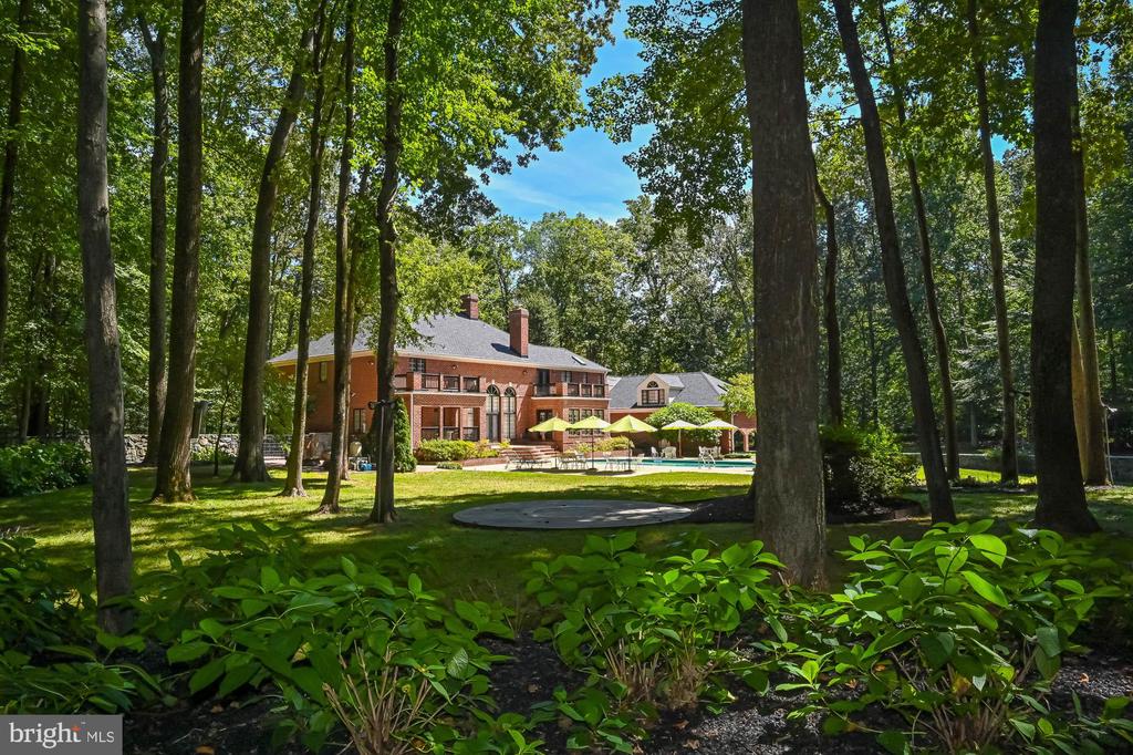 2030 HUNTWOOD DRIVE