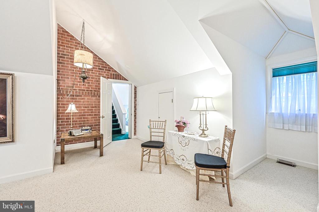 2030 HUNTWOOD DRIVE