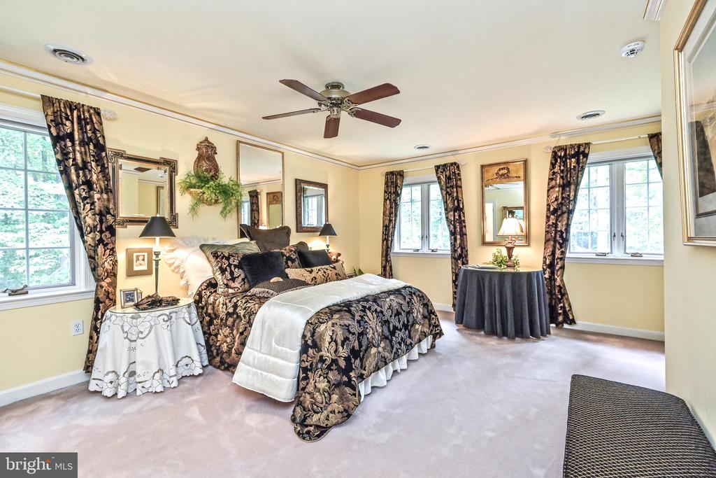 2030 HUNTWOOD DRIVE