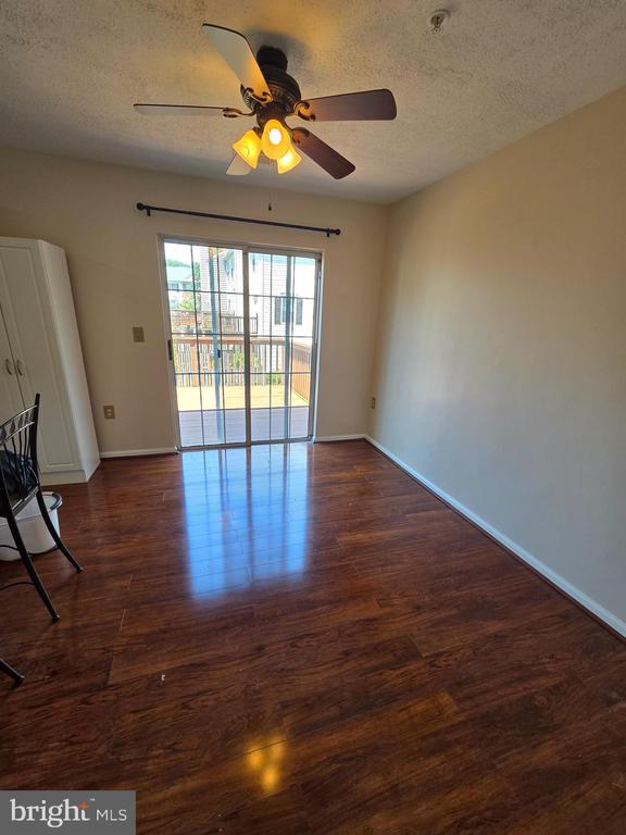 2472 WENTWORTH DRIVE