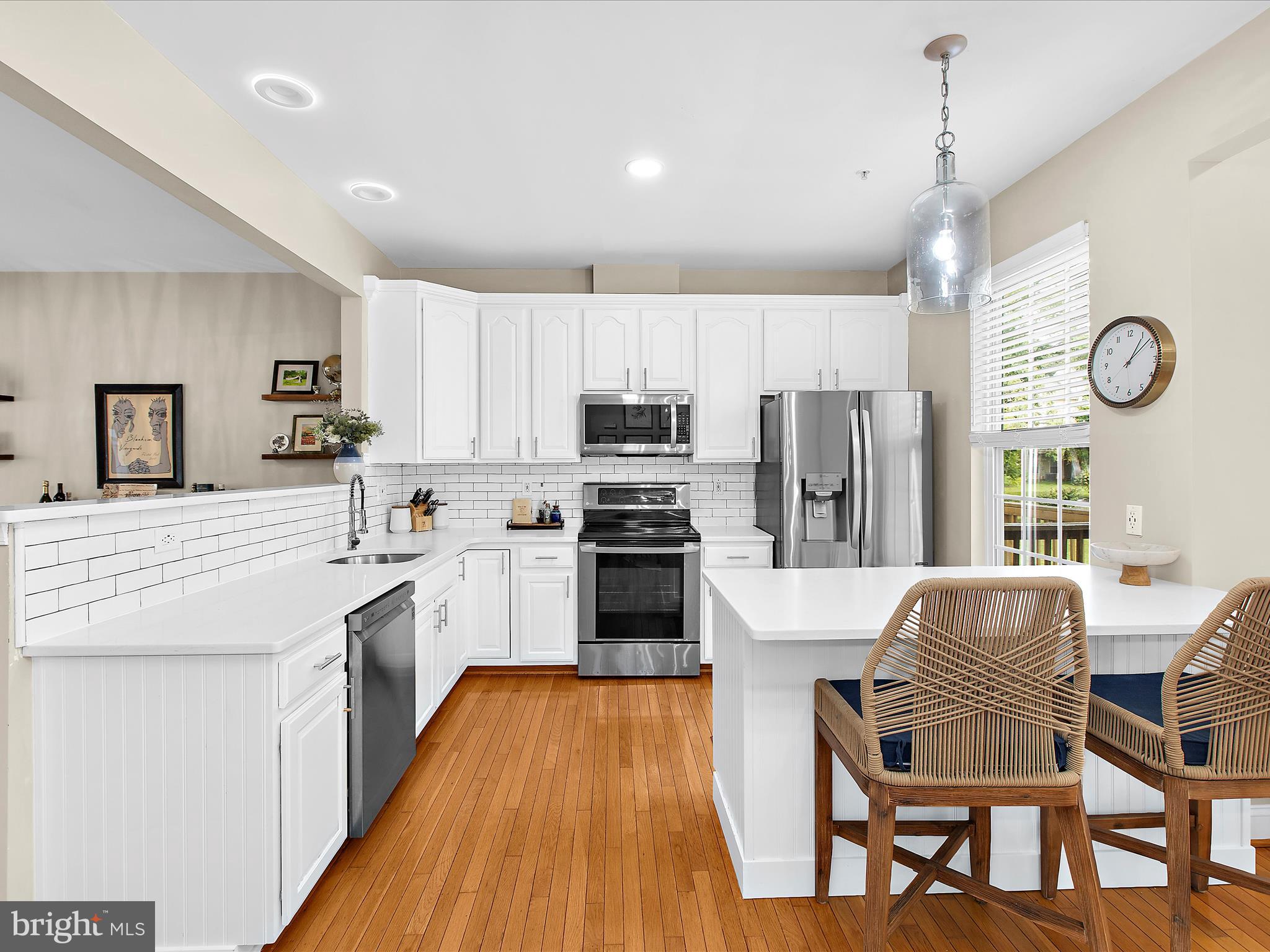 882 STONEHURST COURT