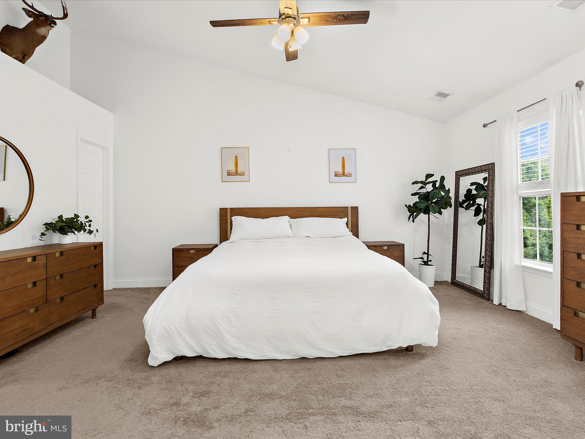 882 STONEHURST COURT