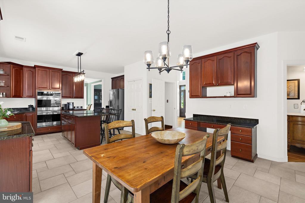 204 MAPLE CREEK LANE
