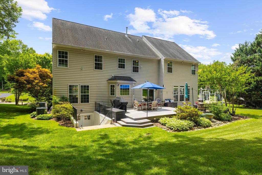 204 MAPLE CREEK LANE