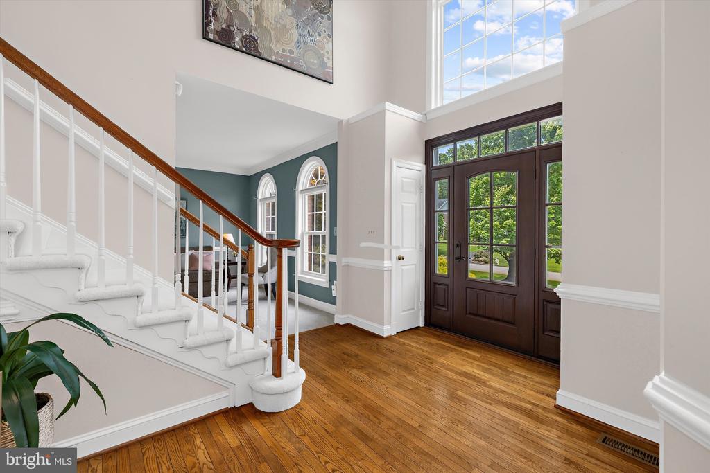 204 MAPLE CREEK LANE