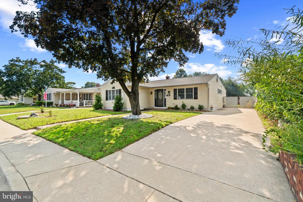 716 HAMLEN ROAD