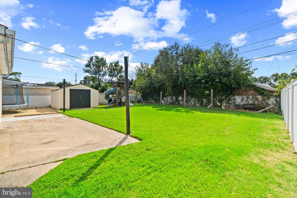 716 HAMLEN ROAD