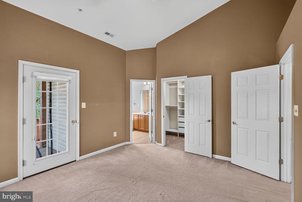 2476 CHEYENNE DRIVE