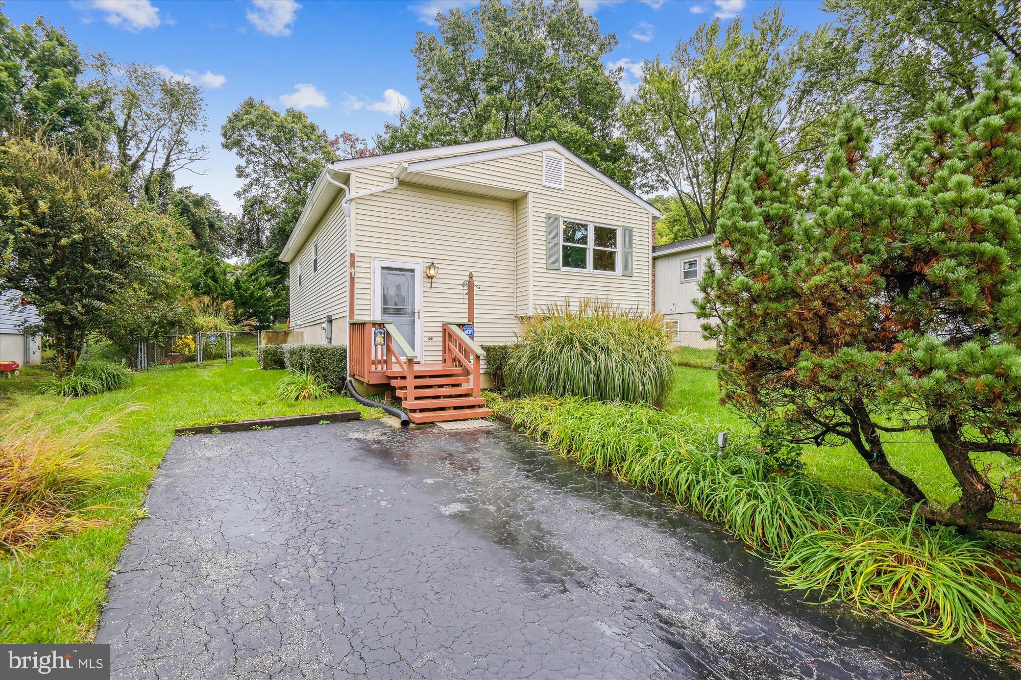 1933 GRANT ROAD