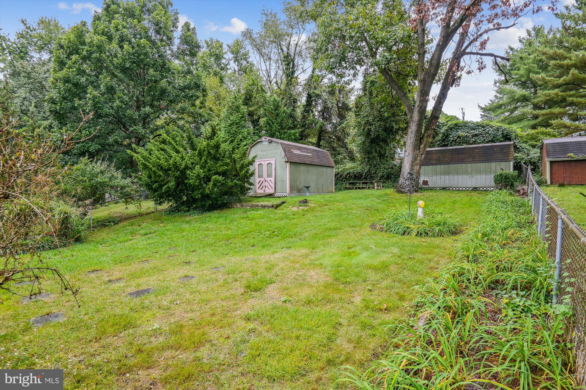 1933 GRANT ROAD