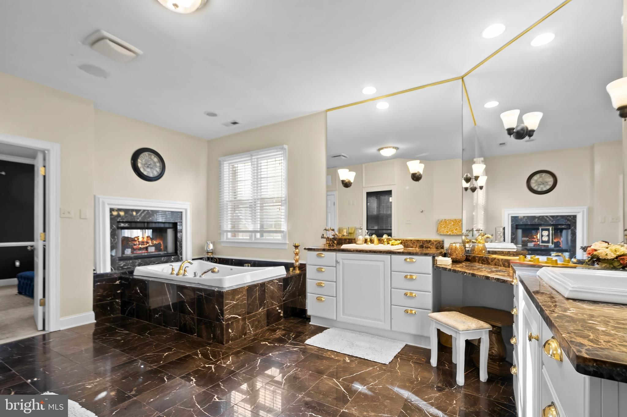 101 SAINT THOMAS LANE