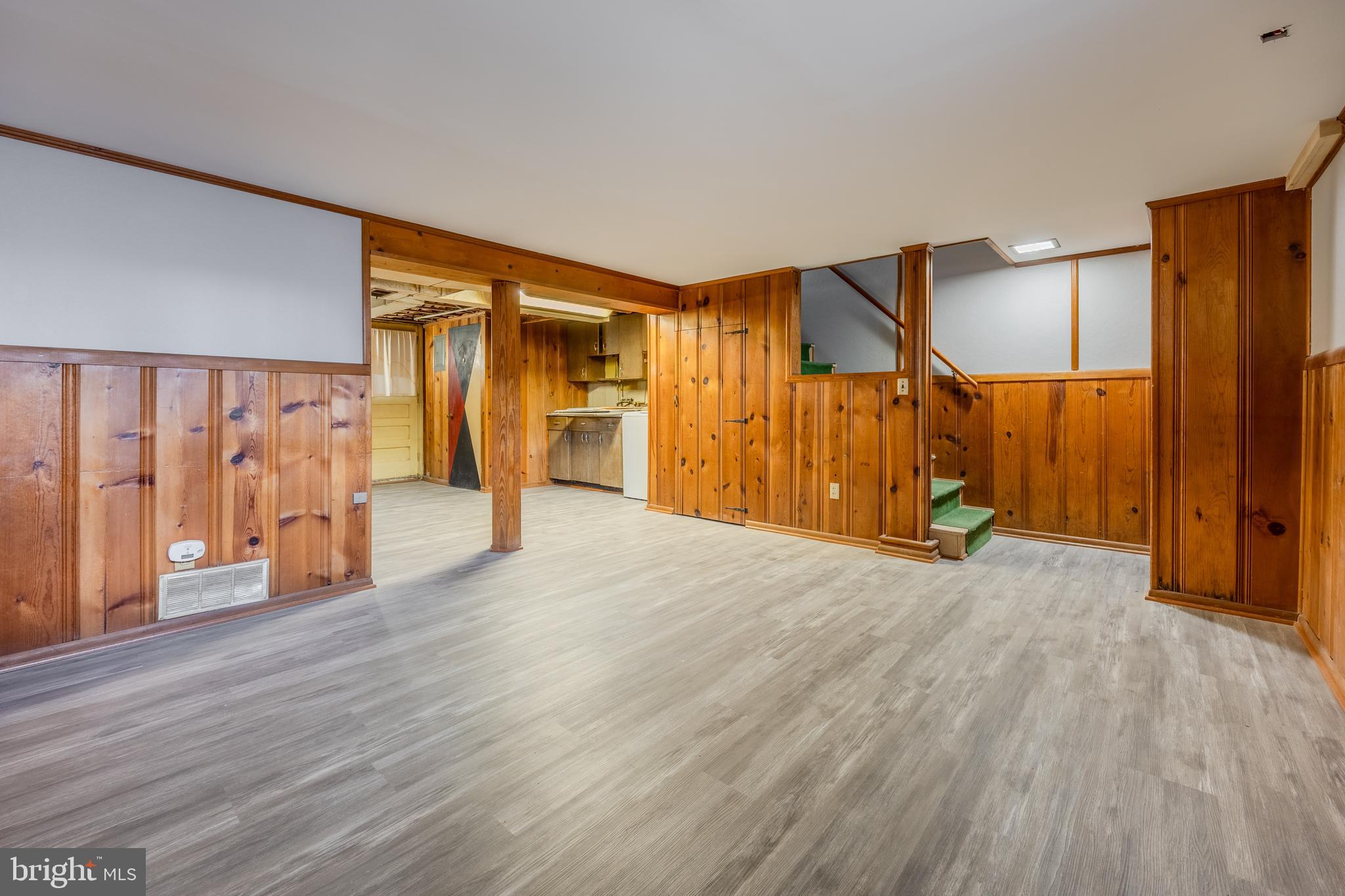 6118 MOUNT RIDGE