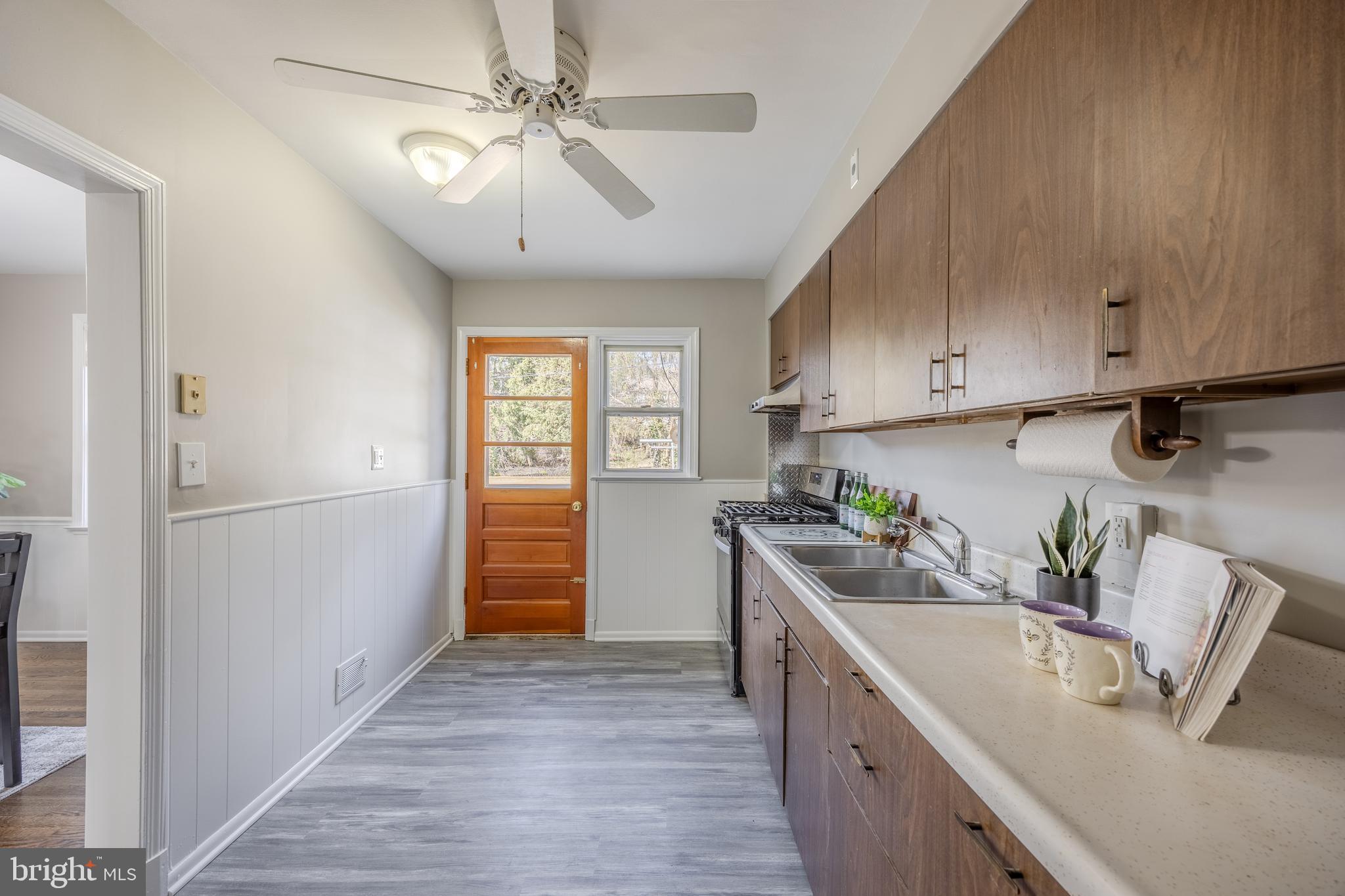 6118 MOUNT RIDGE