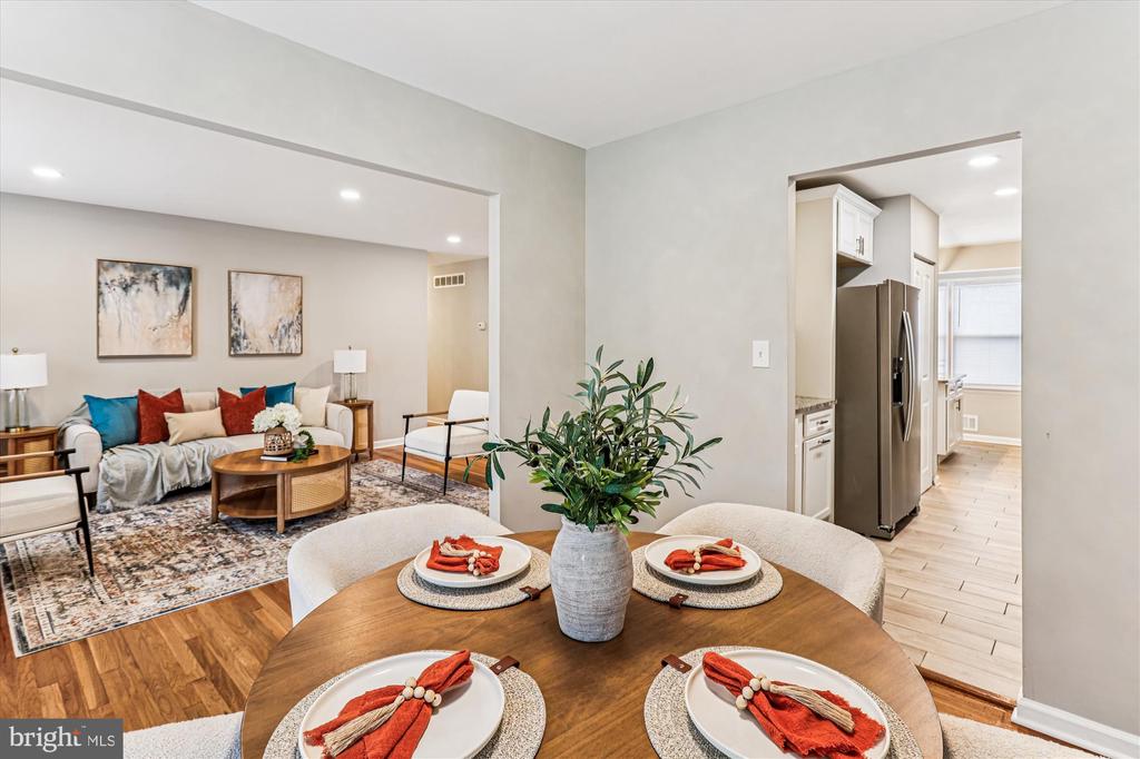 7 CEDAR BLUFF COURT