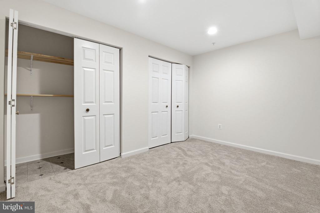 211 ARBOR VISTA LANE
