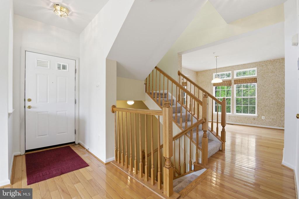 211 ARBOR VISTA LANE