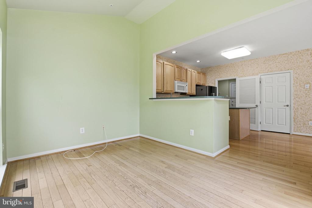 211 ARBOR VISTA LANE