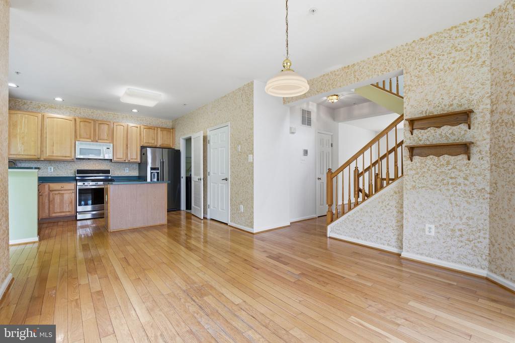 211 ARBOR VISTA LANE