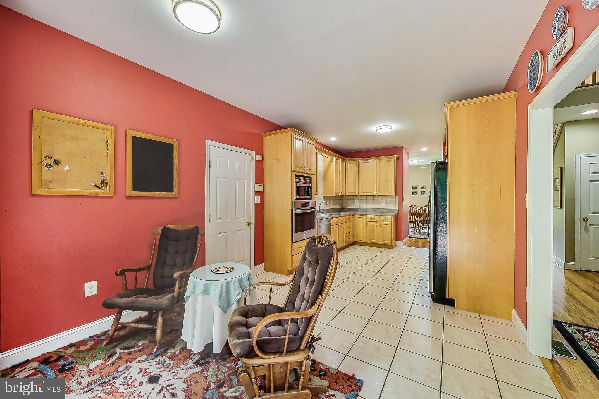 6285 NICOLE DRIVE