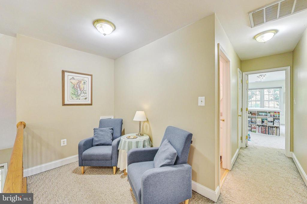 6285 NICOLE DRIVE