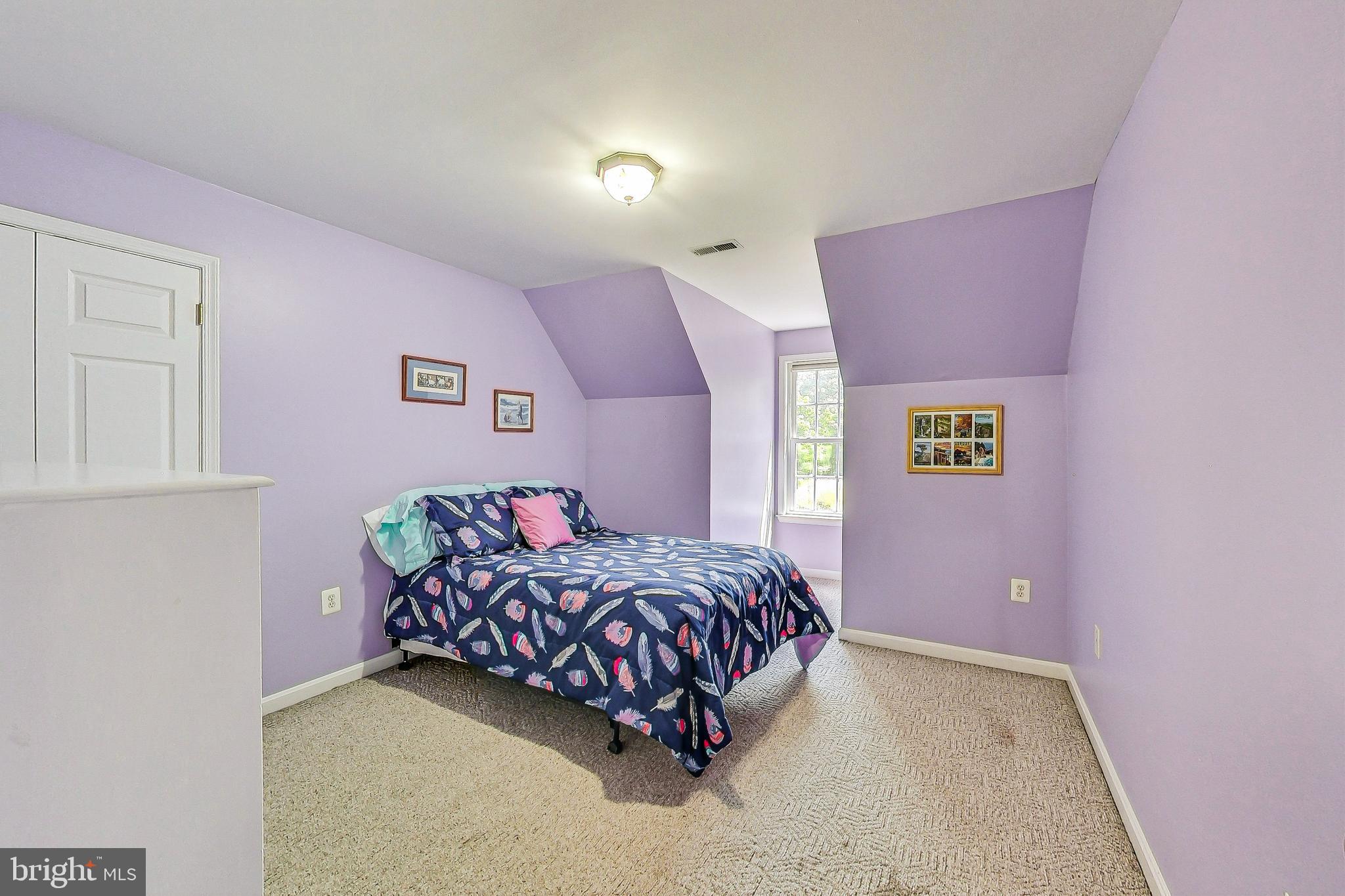 6285 NICOLE DRIVE