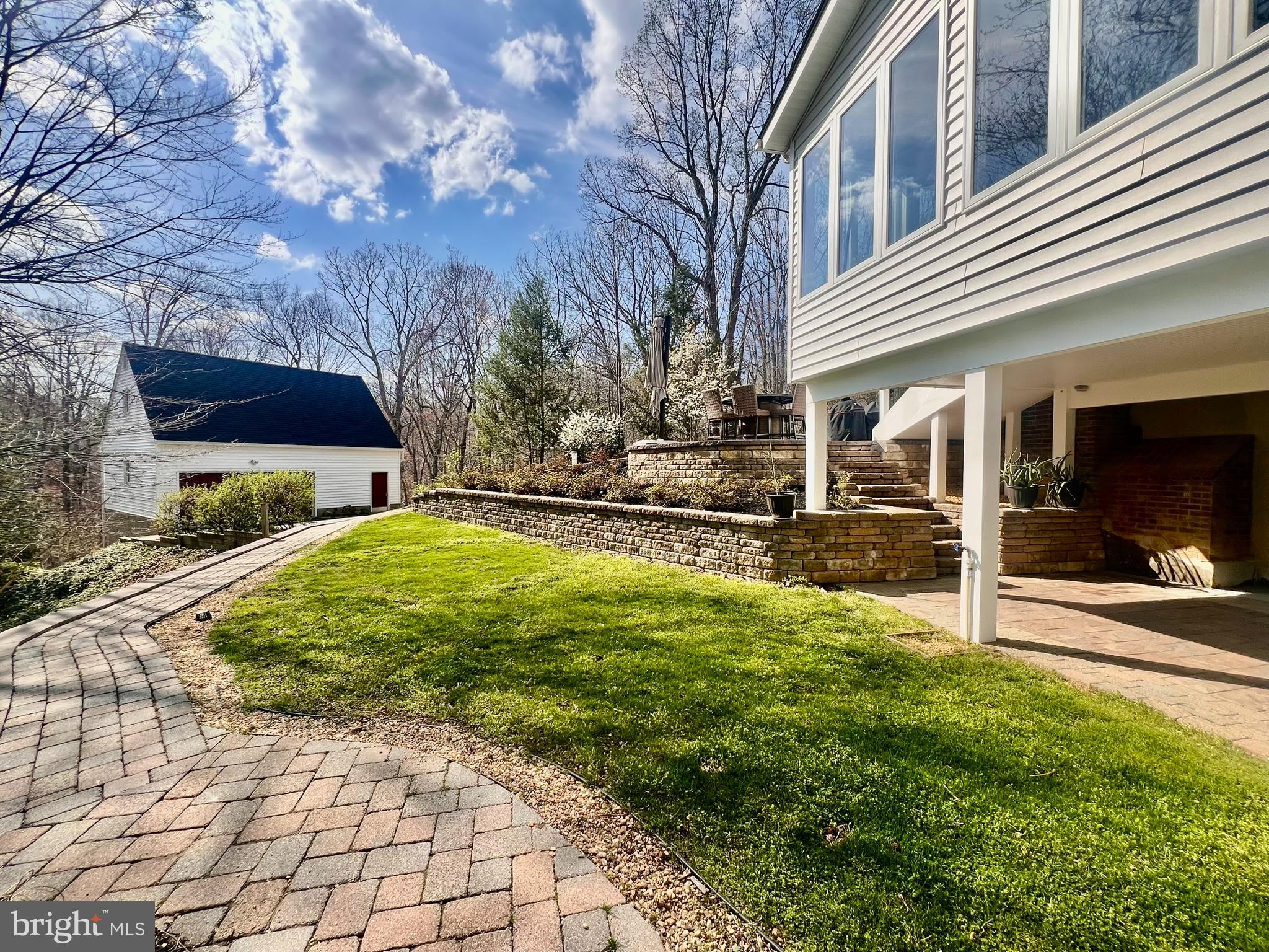 8200 FRANCES LANE