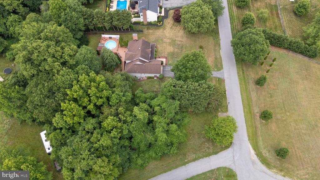 745 BELLA VISTA DRIVE