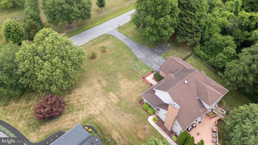 745 BELLA VISTA DRIVE