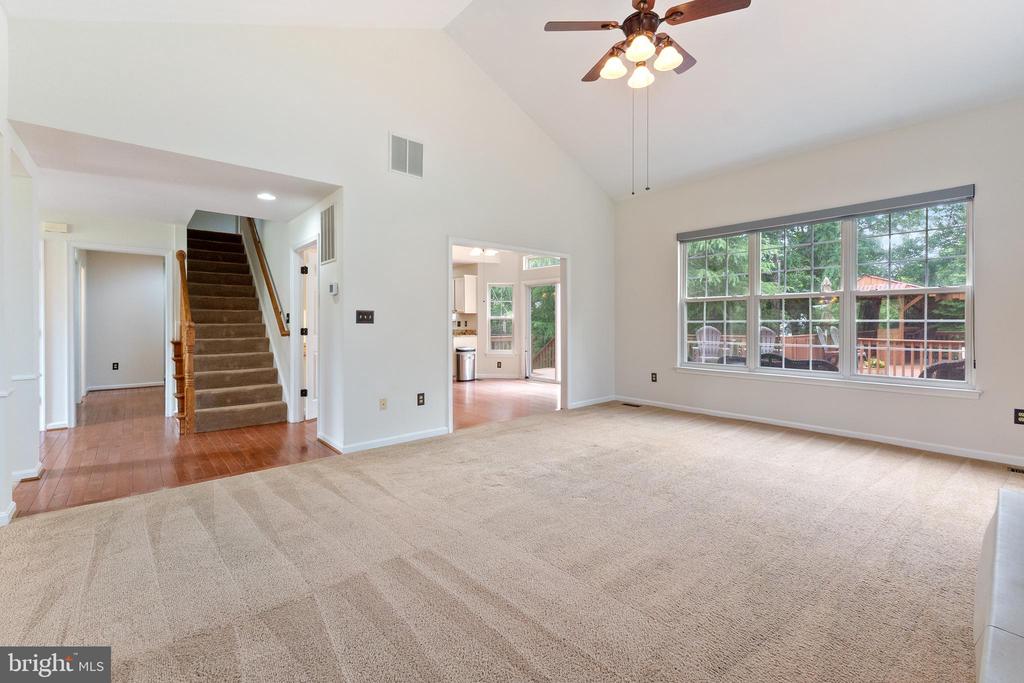 745 BELLA VISTA DRIVE
