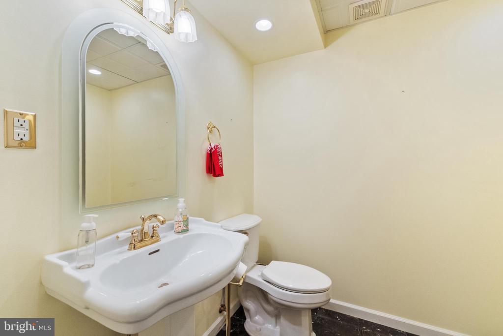 745 BELLA VISTA DRIVE