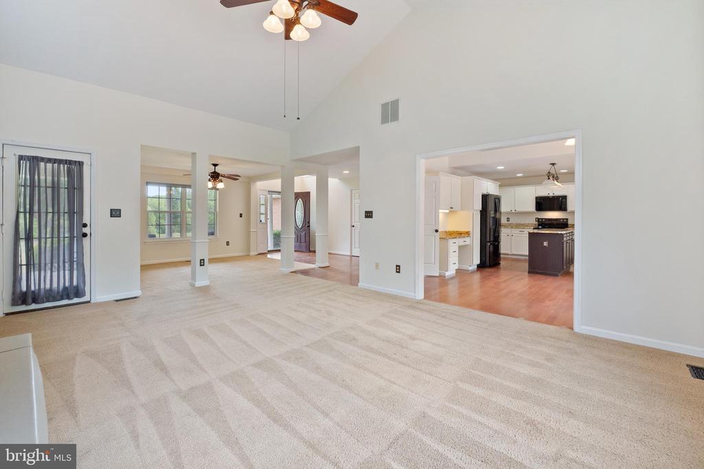 745 BELLA VISTA DRIVE