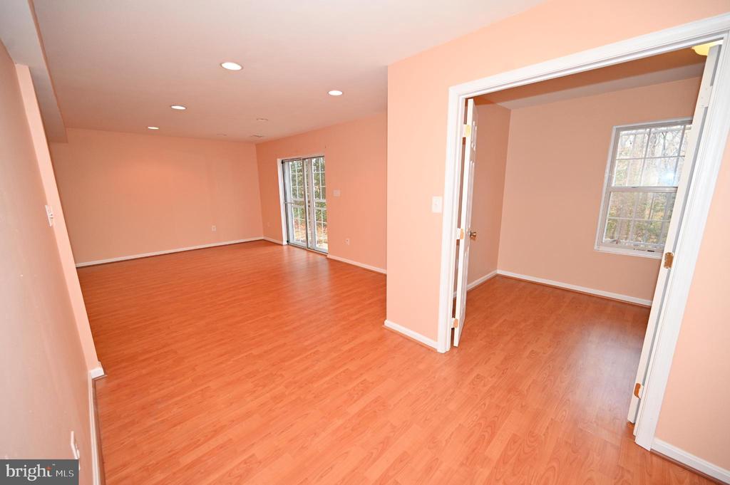 2800 HARRISON COURT