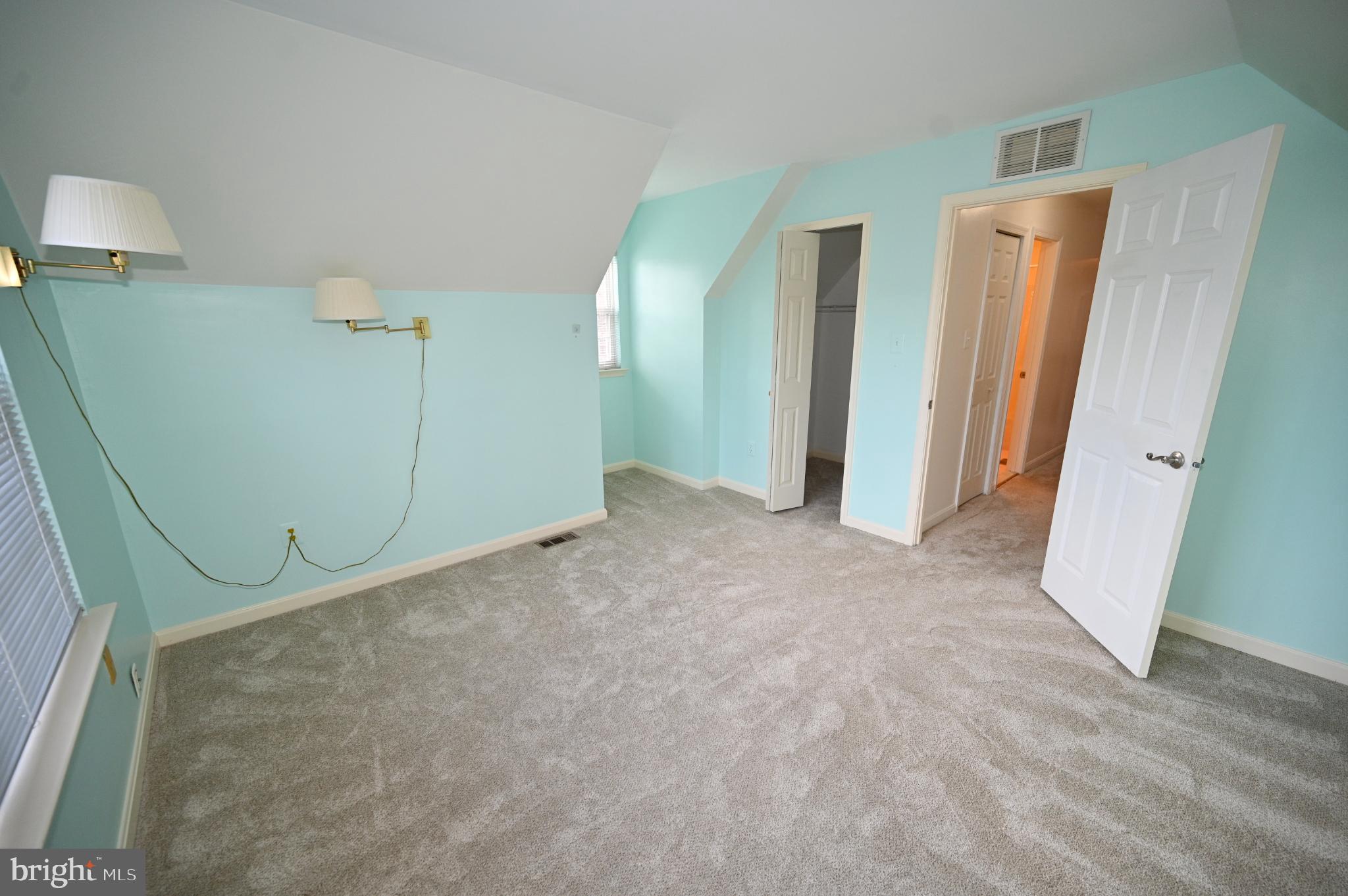 2800 HARRISON COURT