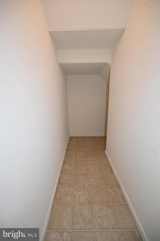 2800 HARRISON COURT