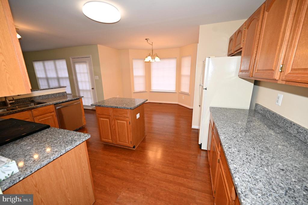 2800 HARRISON COURT